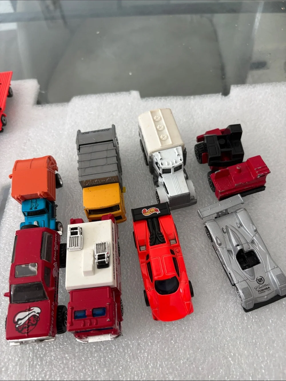 2 random vintage cars